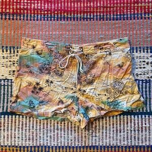 Women’s Tie-Waist Pastel Island Print Shorts